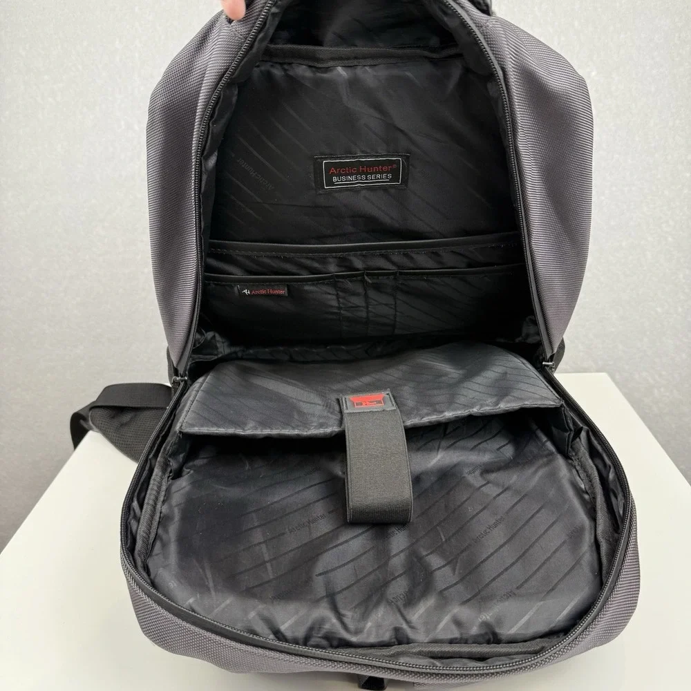ARCTIC HUNTER Men Laptop Business Waterproof Backpack School Bag Black Gray